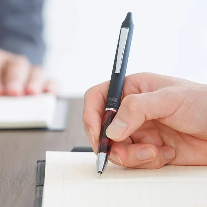 قلم حبر جاف جديد أصلي من بيلوت - مراجعة Pilot Pen Frixion وسعره